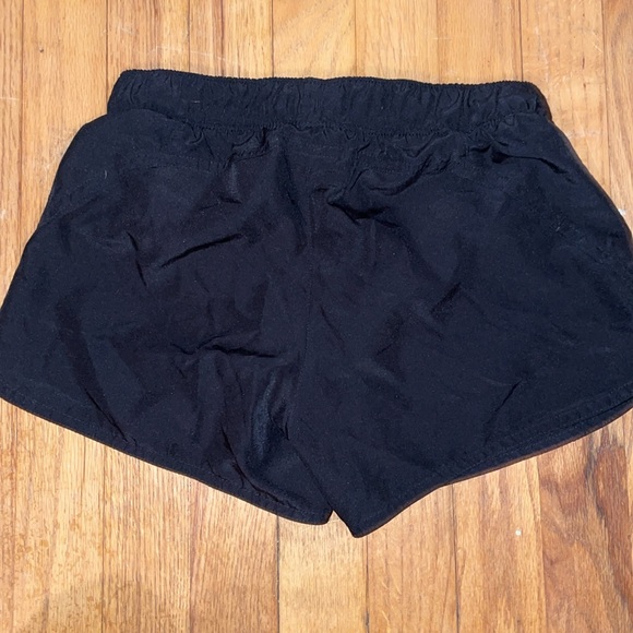Kids Old Navy Active Shorts - Picture 3 of 3